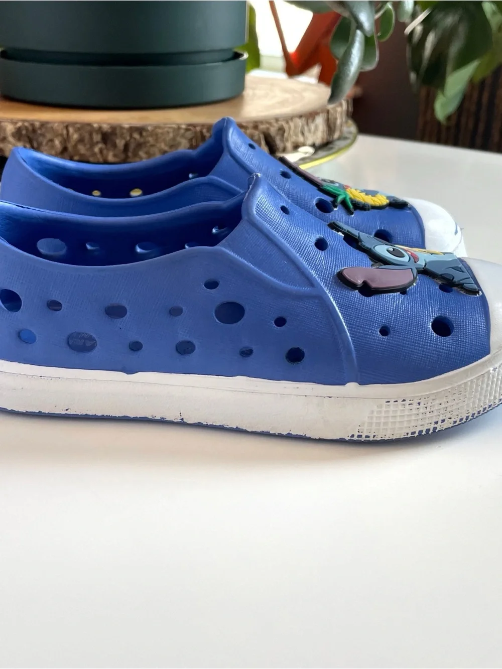 Harper Canyon X Disney Lilo & Stitch Blue Water Shoes | Size 11